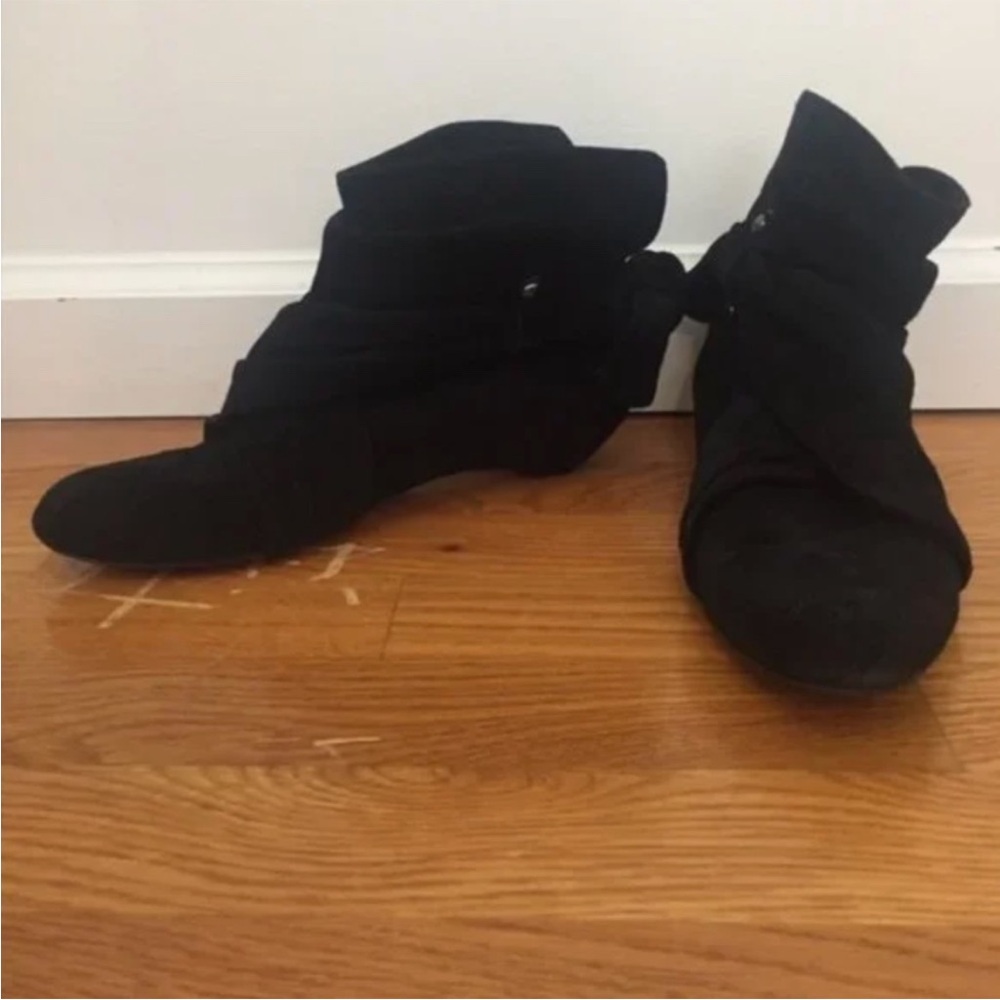 Boutique 9 Black Suede Ankle Boots Booties [Size 7.5]